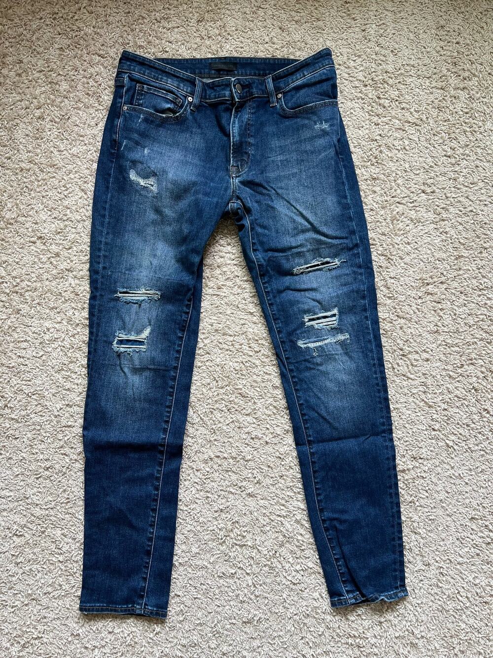 Uniqlo ripped jeans